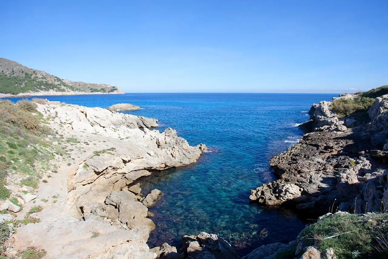 Apartamentos Don Quijote Cala Ratjada  İspanya
